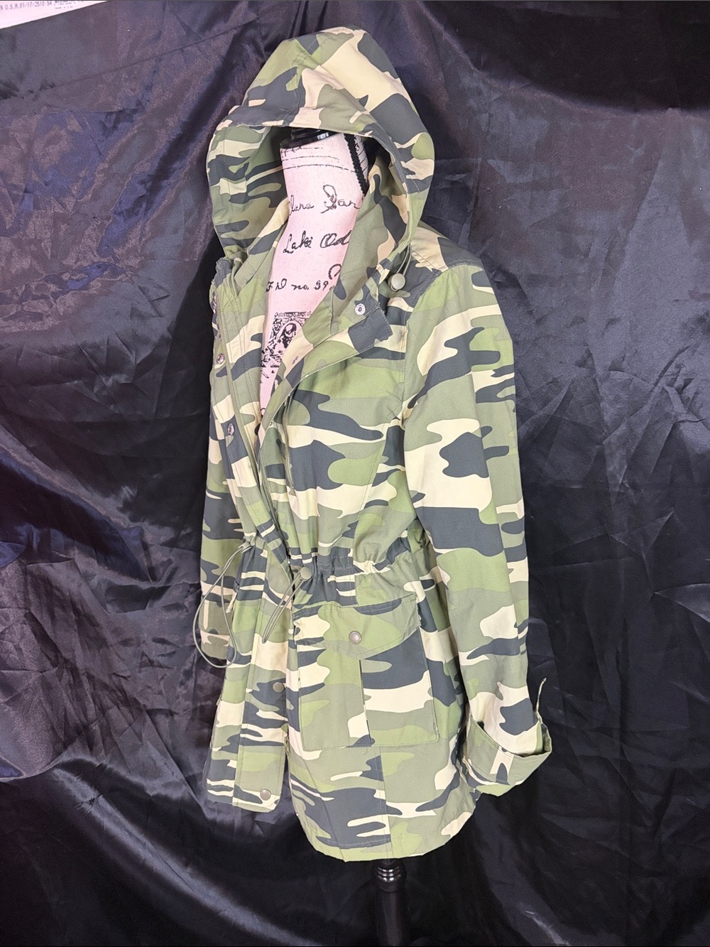 Crown & Ivy Camo Utility Jacket Hooded Lightweight Coat EUC Sz M - Picture 4 of 8